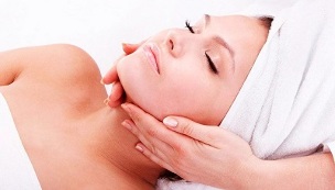masaxe para o rexuvenecemento da pel na casa